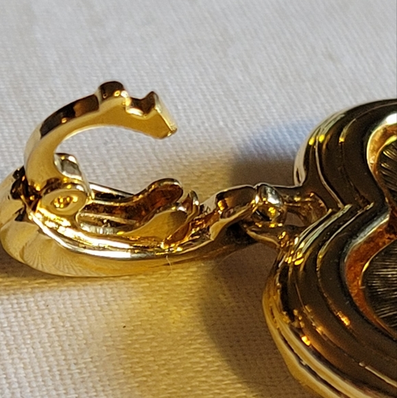 Nolan Miller Gold Tone Crystal Heart with Floating Crystals Pendant Enhancer - Picture 7 of 9